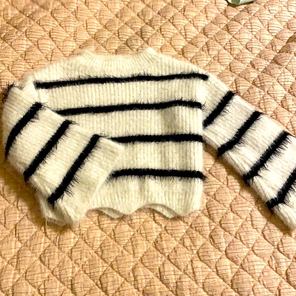 GB Girls sweater